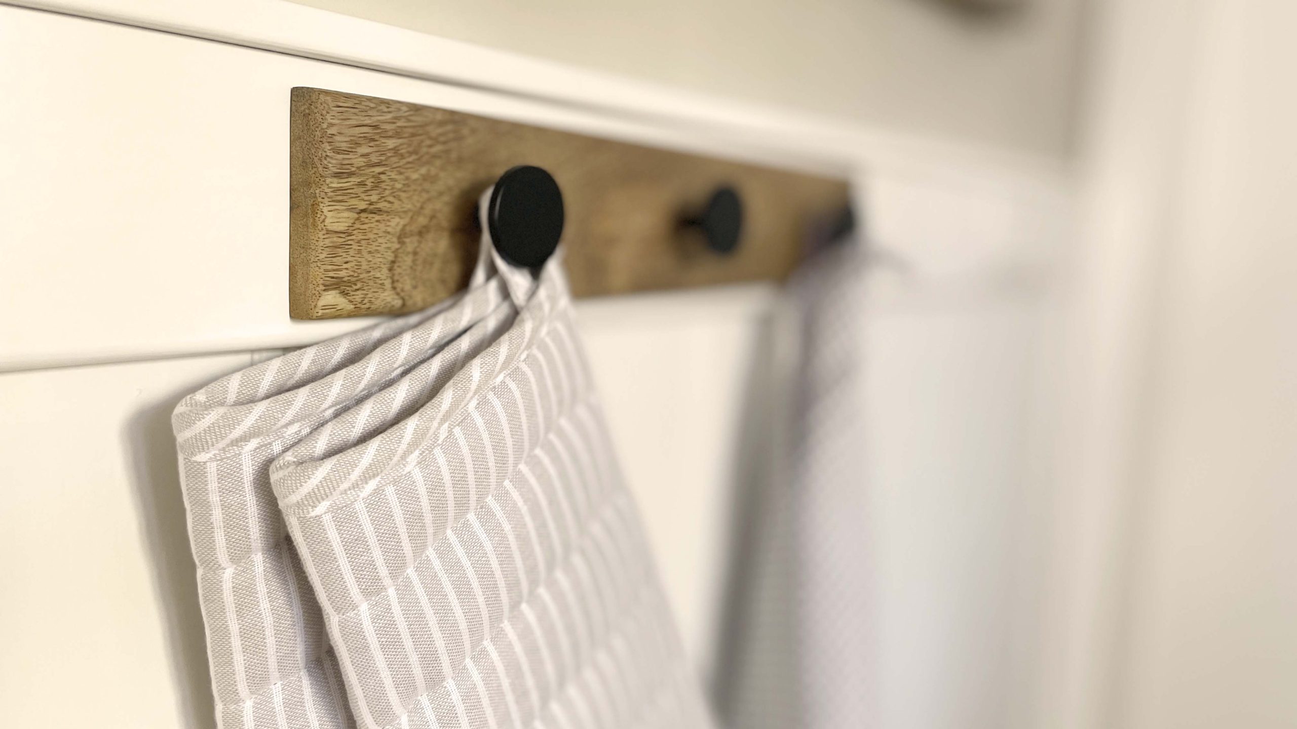 Ferienwohnung in Ennepetal Voerde „1826“ - Küche Hakenleiste